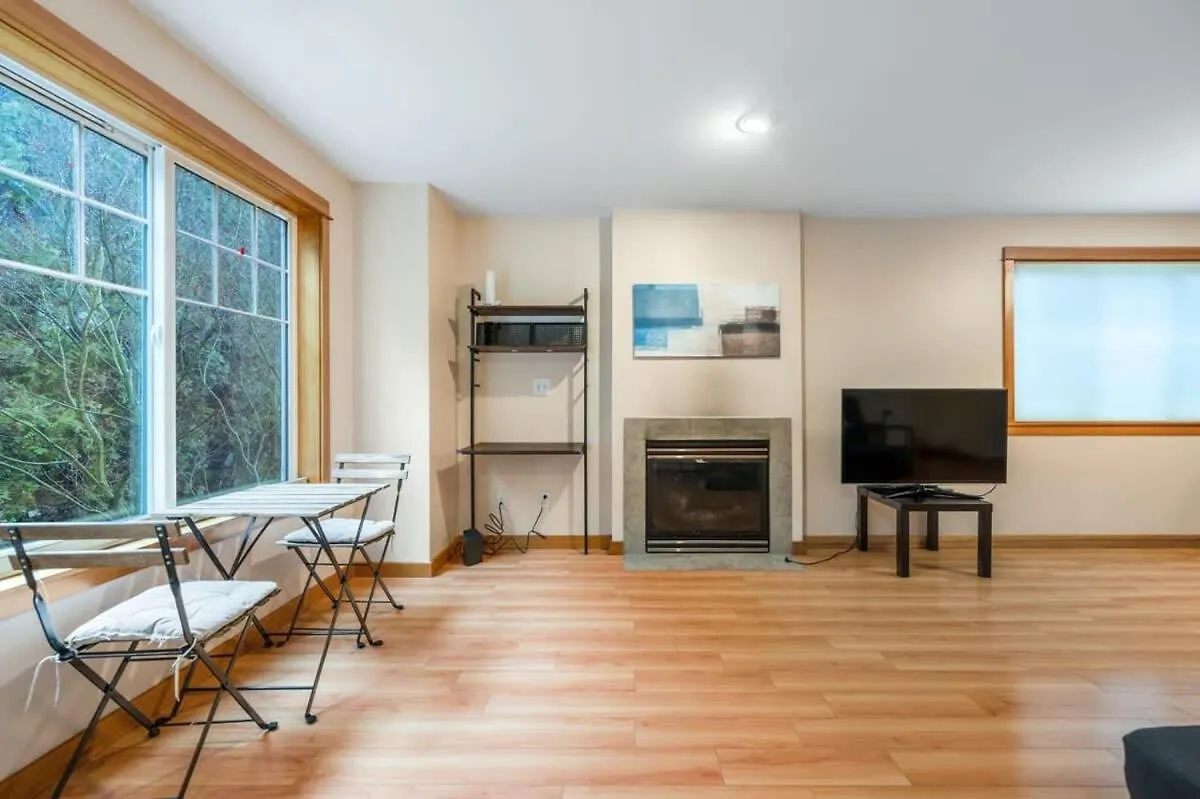 Urban Oasis- Central 2 Bedroom Unit, Walking Distance To Seattle'S Top Attractions